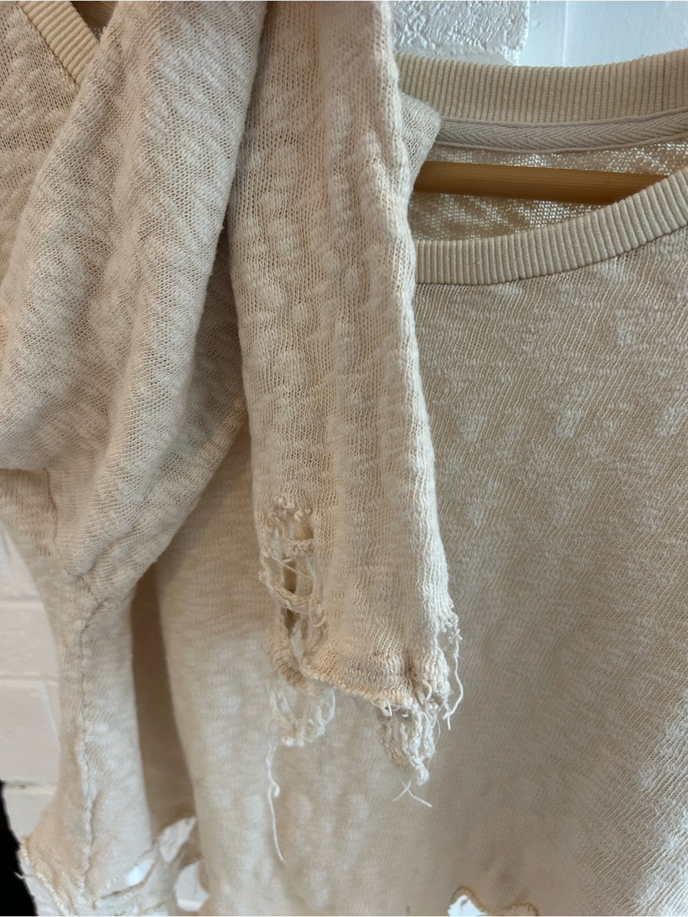 Style Rack Distressed Cropped Long-Sleeve Top - Cream - Picture 5 of 6